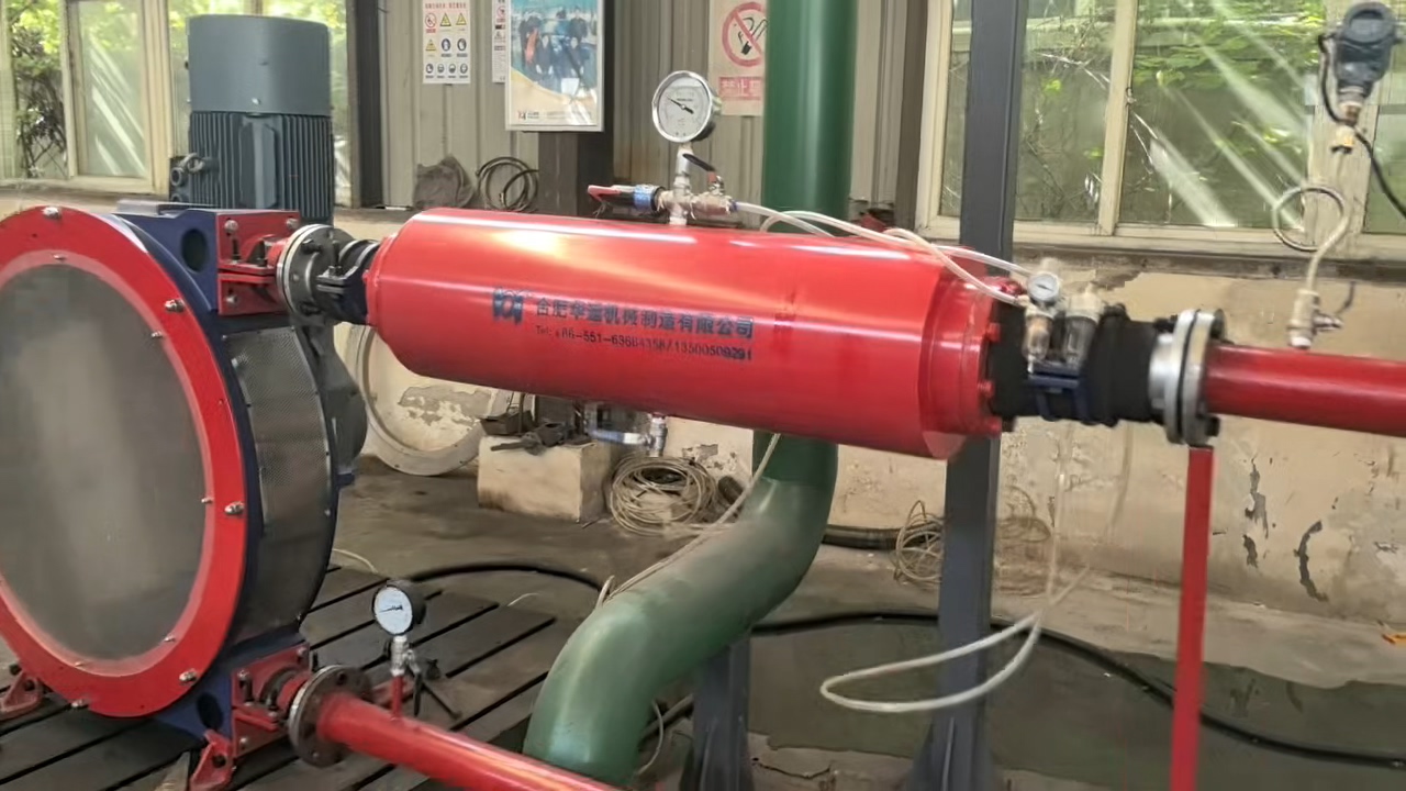 軟管泵應(yīng)用華運(yùn)平波器和非應(yīng)用平波器的脈動對比