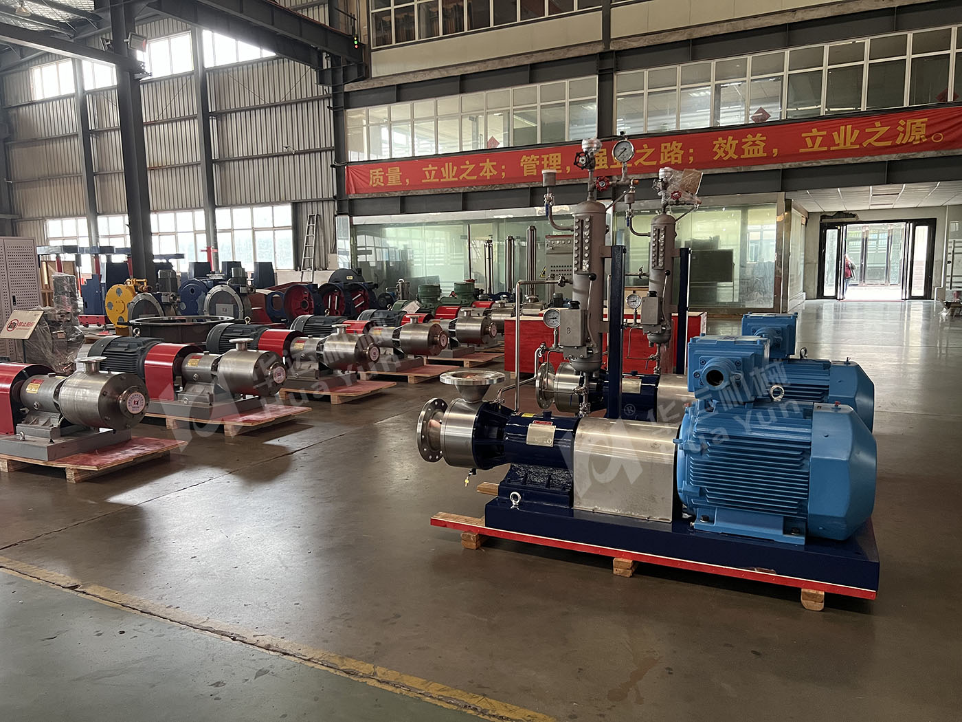 我司為某集團定制的大型特種乳化泵制造完成